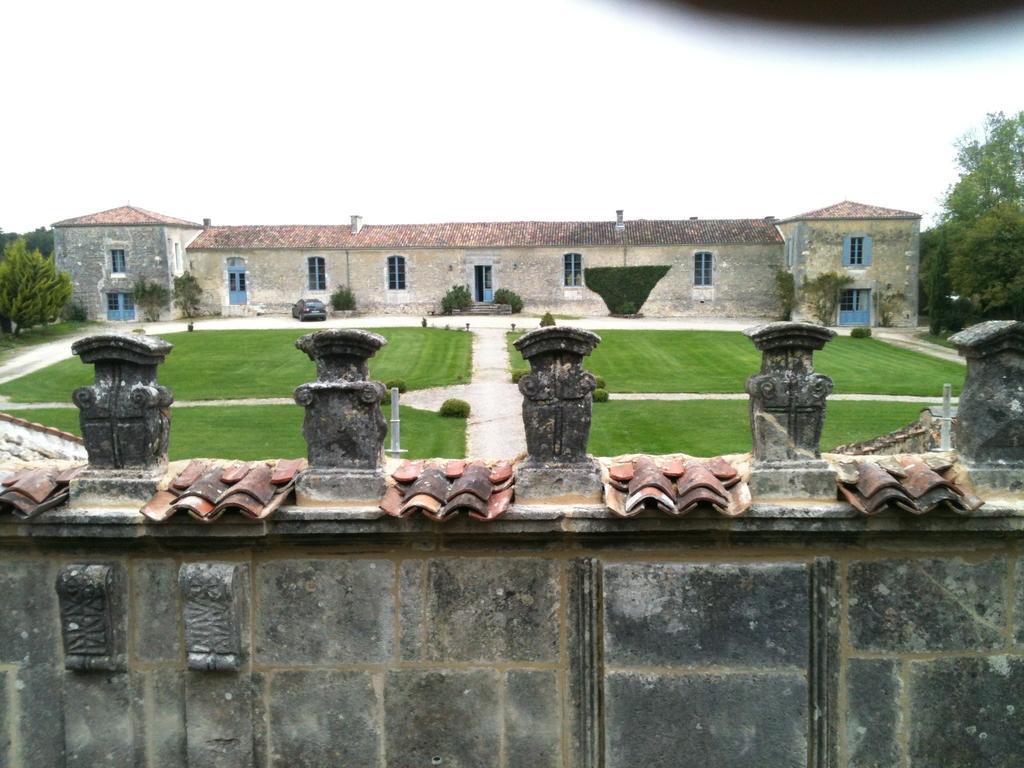Chambres D'Hotes Logis De L'Astree Saint-Bris-des-Bois Exterior foto
