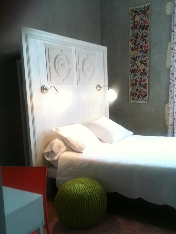 Chambres D'Hotes Logis De L'Astree Saint-Bris-des-Bois Zimmer foto