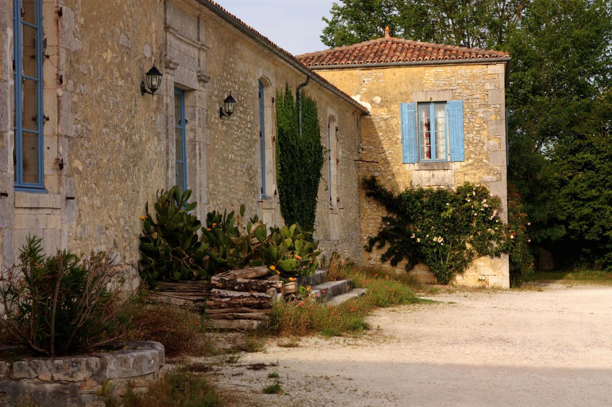 Chambres D'Hotes Logis De L'Astree Saint-Bris-des-Bois Exterior foto