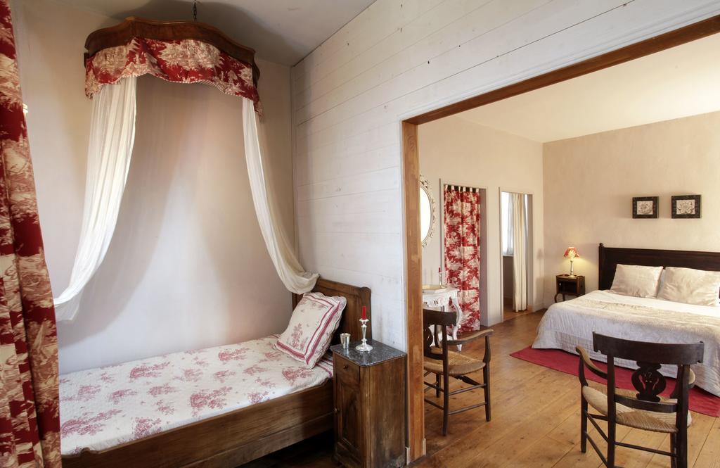 Chambres D'Hotes Logis De L'Astree Saint-Bris-des-Bois Exterior foto